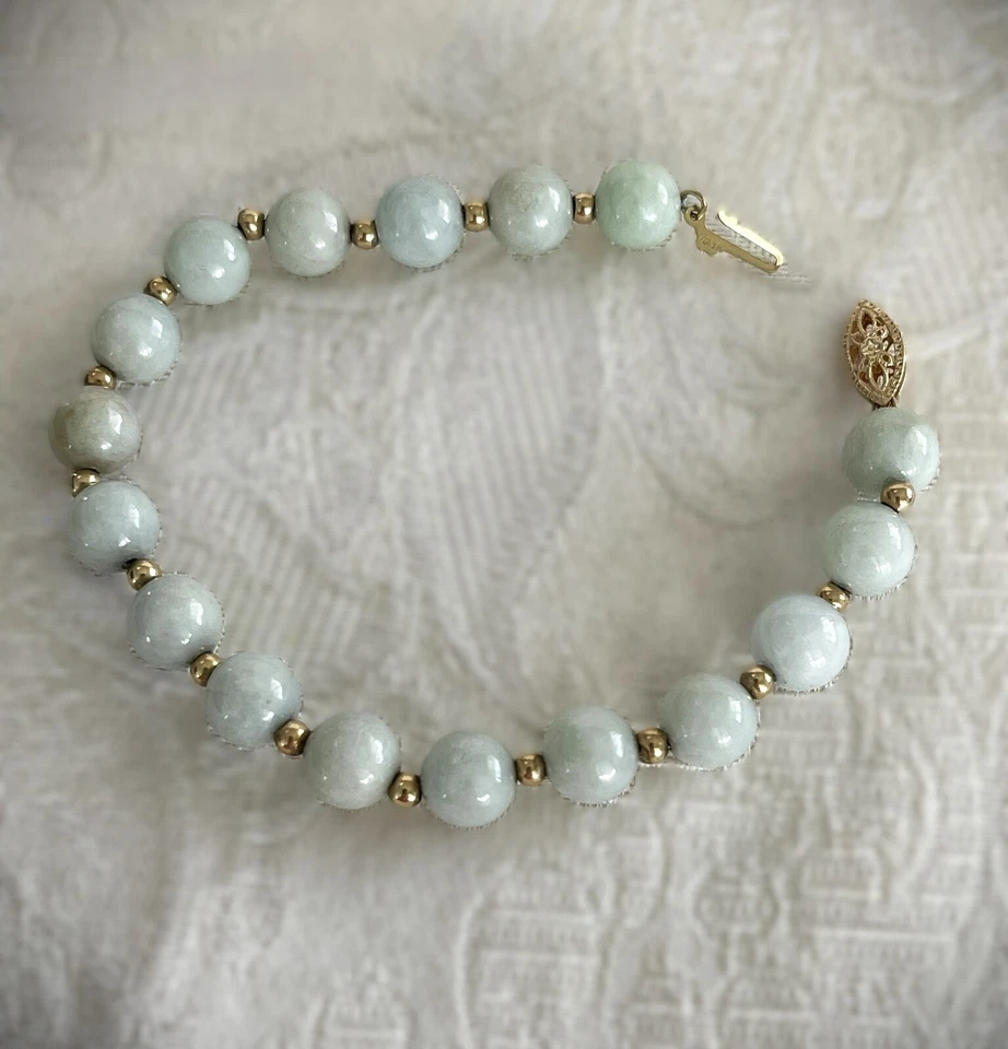 Brazalete de cuentas de jadeíta Celadon con espaciadores y broche de oro de 14k 7,4 mm 7 1/4" Foto 4 de 4