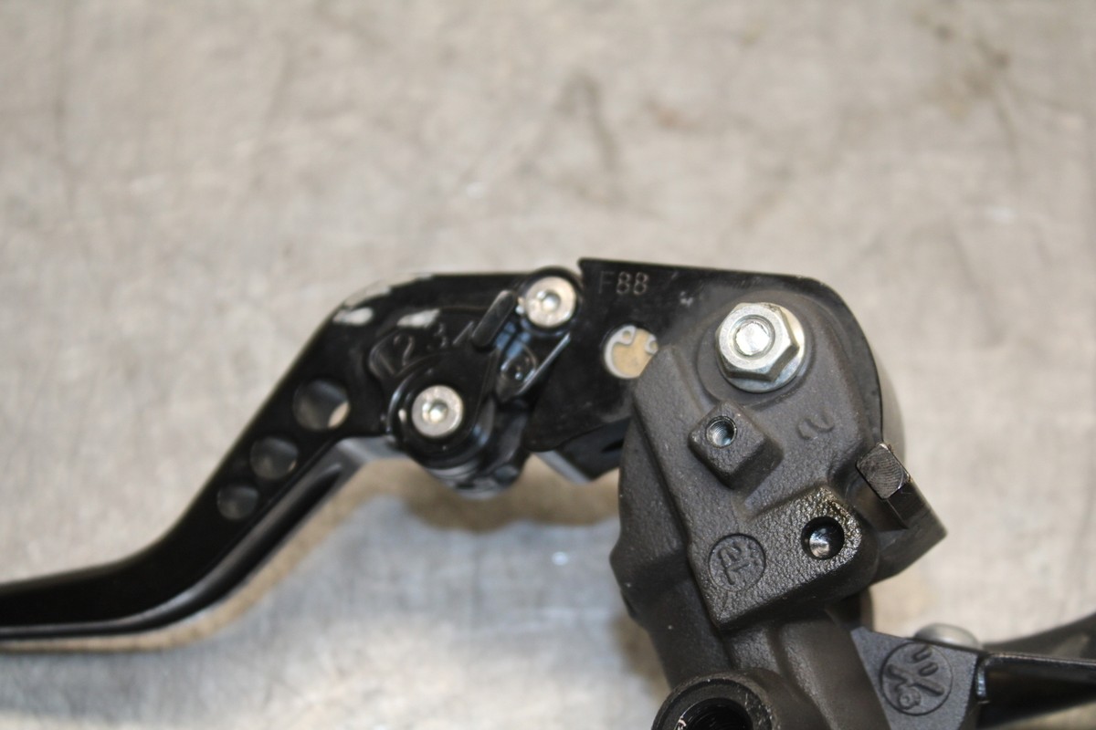 バーニバァ―ニョ 13-18 KAWASAKI NINJA ZX6R FRONT BRAKE MASTER CYLINDER w