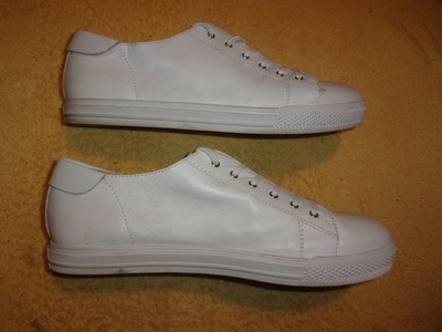 nine west white shoes