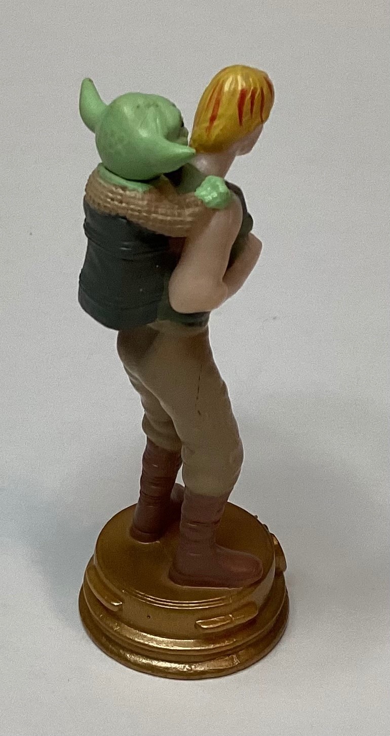 STAR WARS REBEL ALLIANCE LUKE SKYWALKER YODA KNIGHT CHESS PIECE- LUCASFILM LTD.