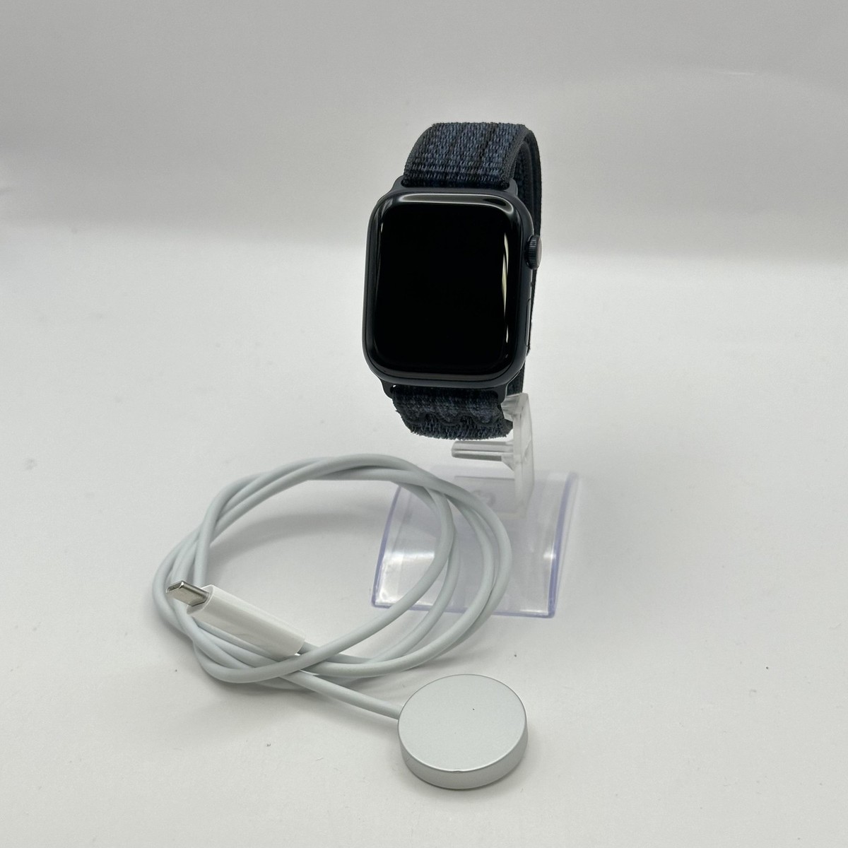 Apple Watch Nike (Series 7) 45mm Black Aluminum w/ Nike Sport Loop