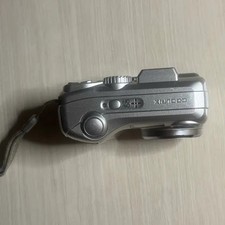 Nikon Coolpix 2200 Digital Camera with 1GB SD Card