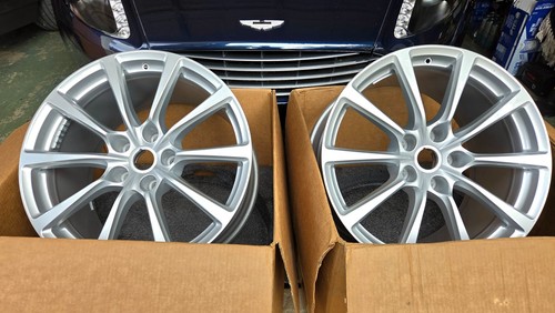 Aston Martin Vanquish 2012-2018 Rear Wheel Photo - $695
