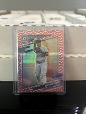 2021 Donruss Optic Photon Gleyber Torres