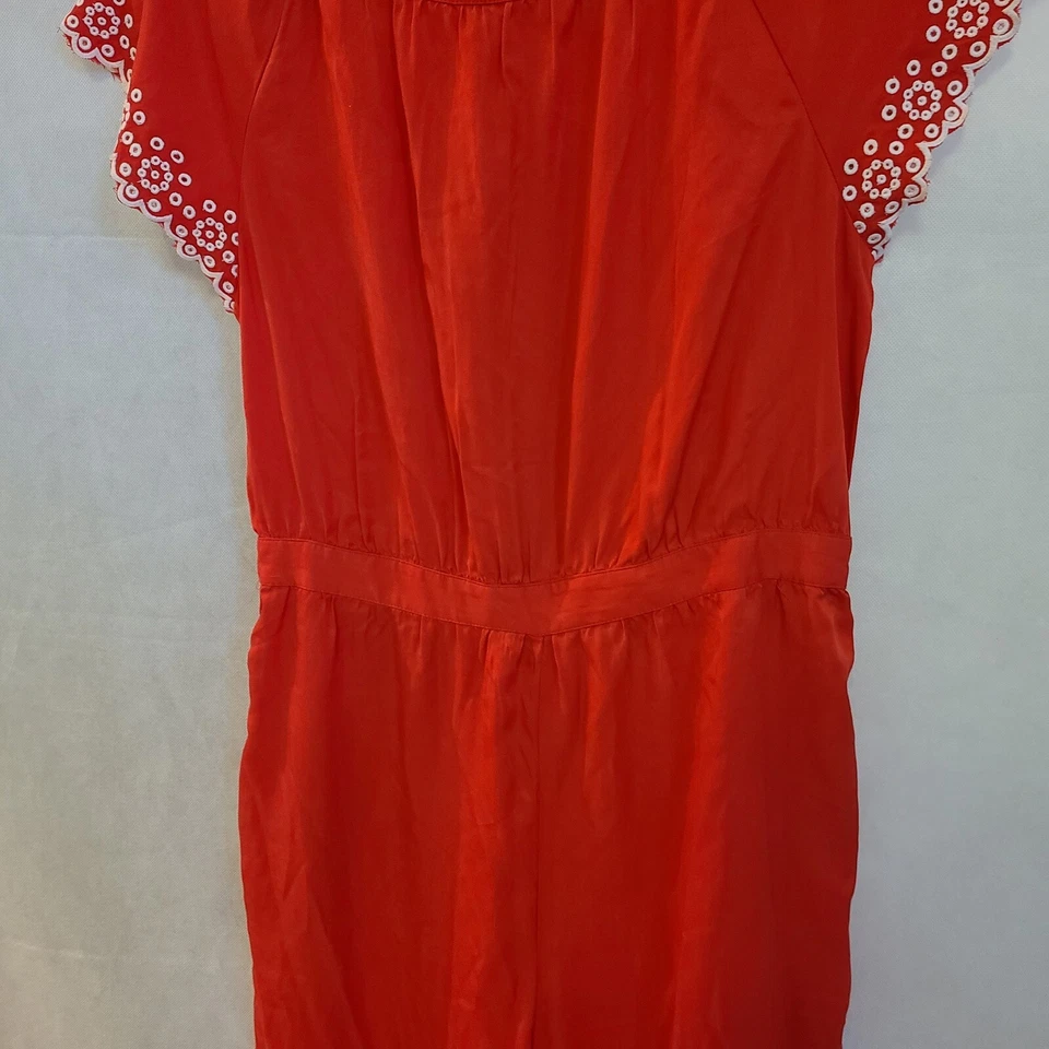 Mono para mujer Ann Taylor con ojales y cinturón en rojo talla 10 Foto 4 de 4