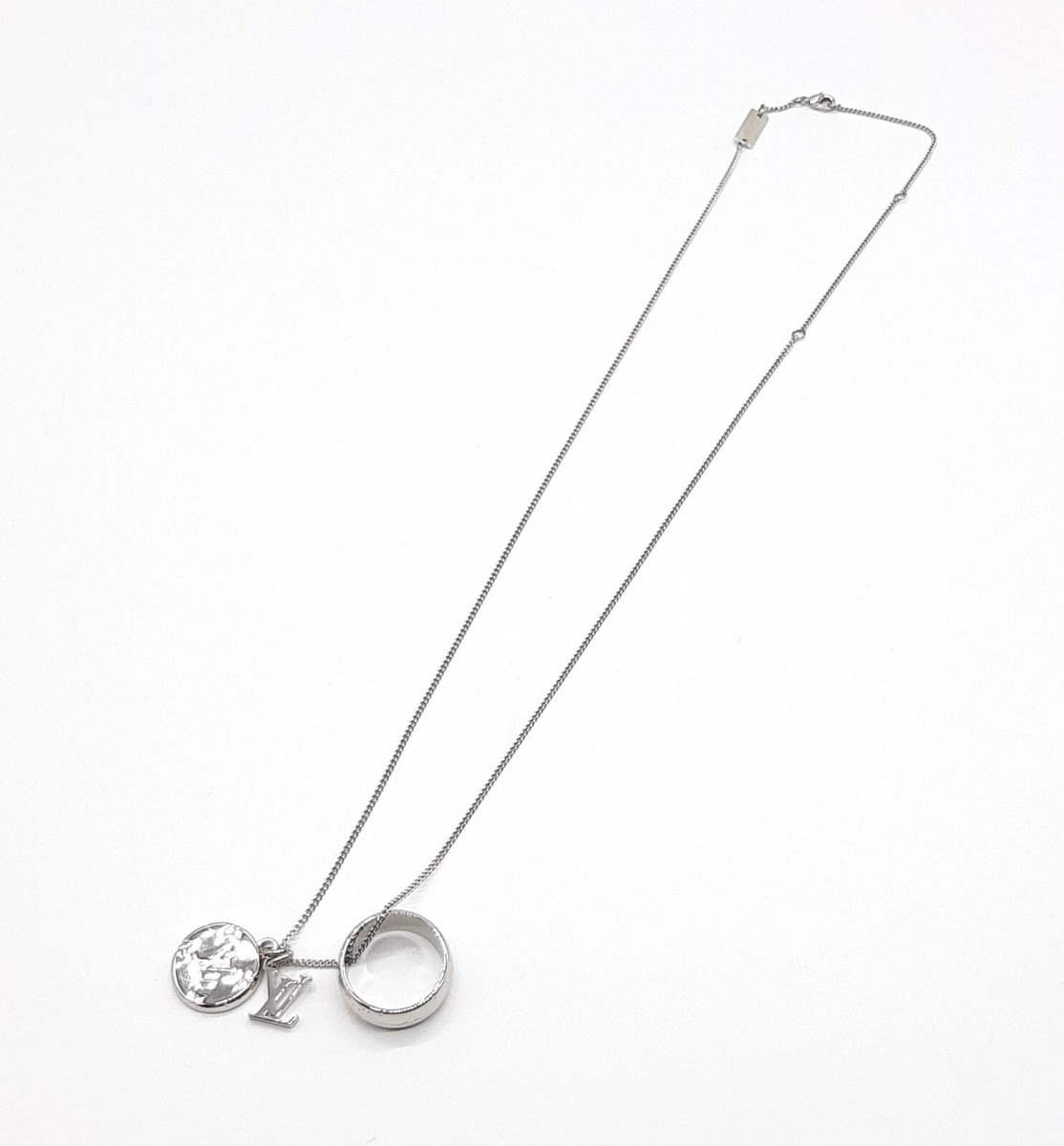 Louis Vuitton ring pendant necklace monogram silver M62485 Unisex 