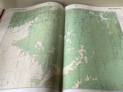 Reader's Digest ATLAS of AUSTRALIA - HUGE Hardcover Book in Excellent Condition - Picture 8 of 12