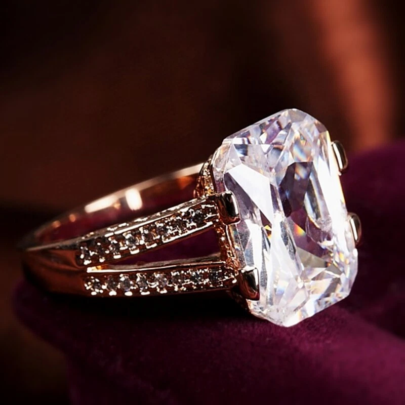 Thick 18K Rose Gold Filled Made With SWAROVSKI Crystal 8.5 Ct Radiant Cut Ring Foto 2 de 4