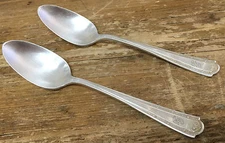 2 Teaspoons Tea Spoons Louvre Wallace Silverplate DuBarry 1914 Mono S 110620