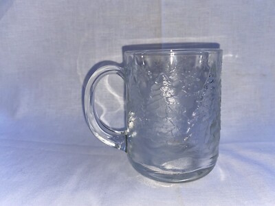Vintage Clear Glass Luminarc Christmas Mug.