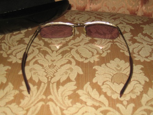 Occhiali da sole unisex GUCCI VINTAGE lenti rosa con montatura in metallo + supporto pelle - Foto 7 di 10