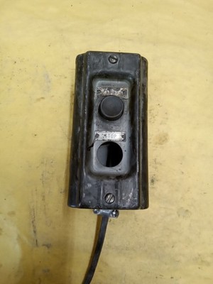 WESTINGHOUSE Pushbutton Station Style 1033337-D