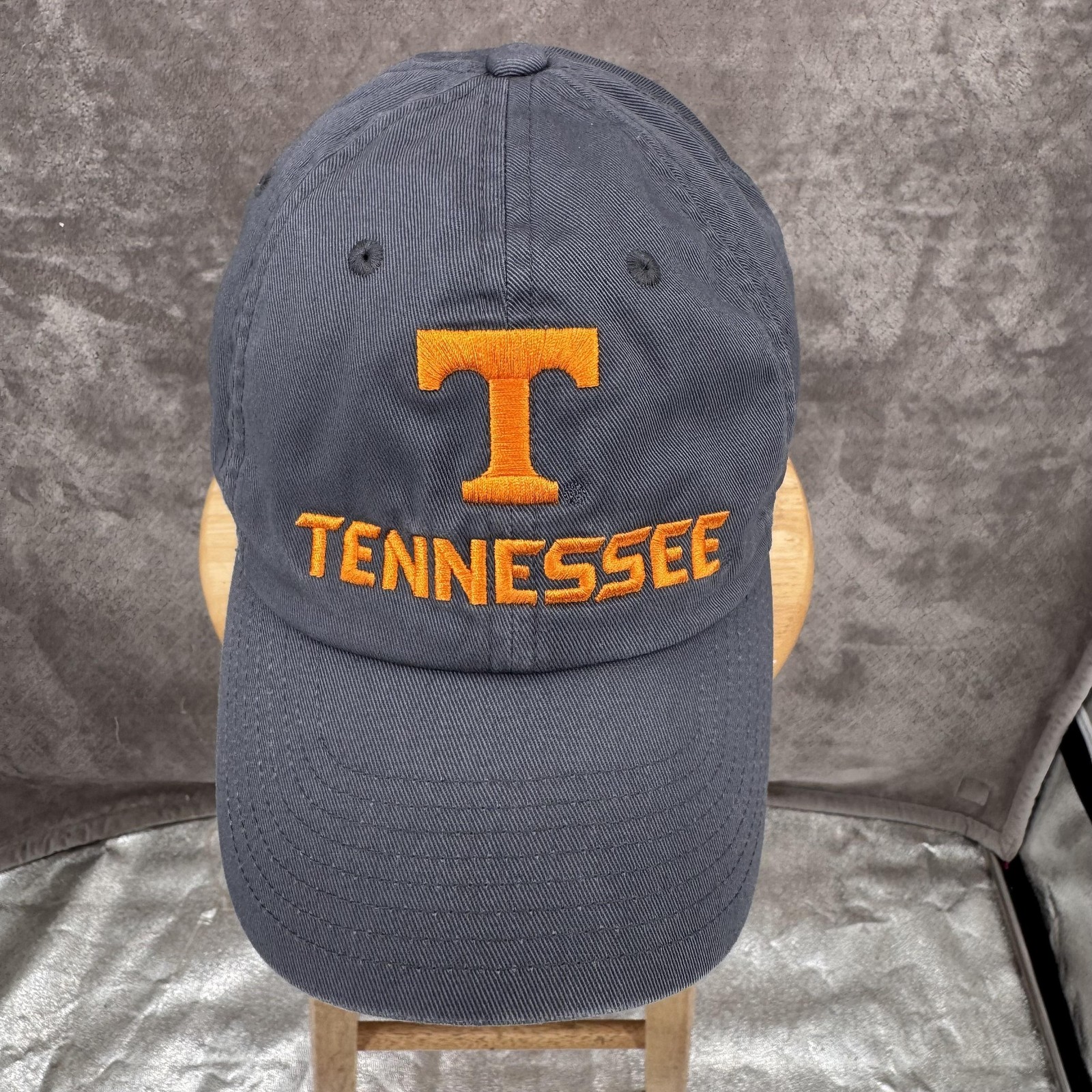 Tennessee Volunteers Hat Cap Strap Back Mens Large Gray NCAA Football Nike