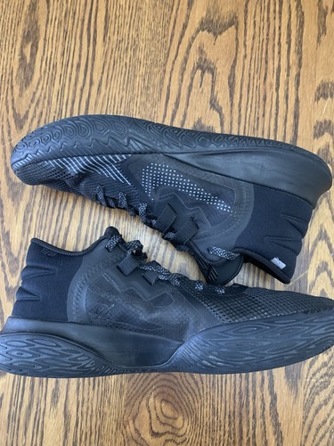 Nike Kyrie Irving Flytrap CZ Herren Basketballschuhe SCHWARZ Größe 10,5 leicht - Bild 16 von 17