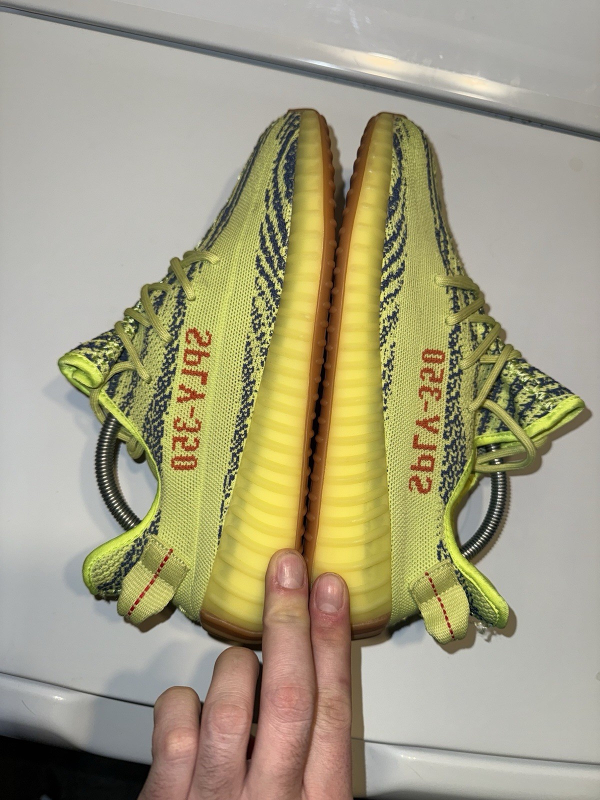 adidas Yeezy Boost 350 V2 Semi-Frozen Yellow thumbnail 2