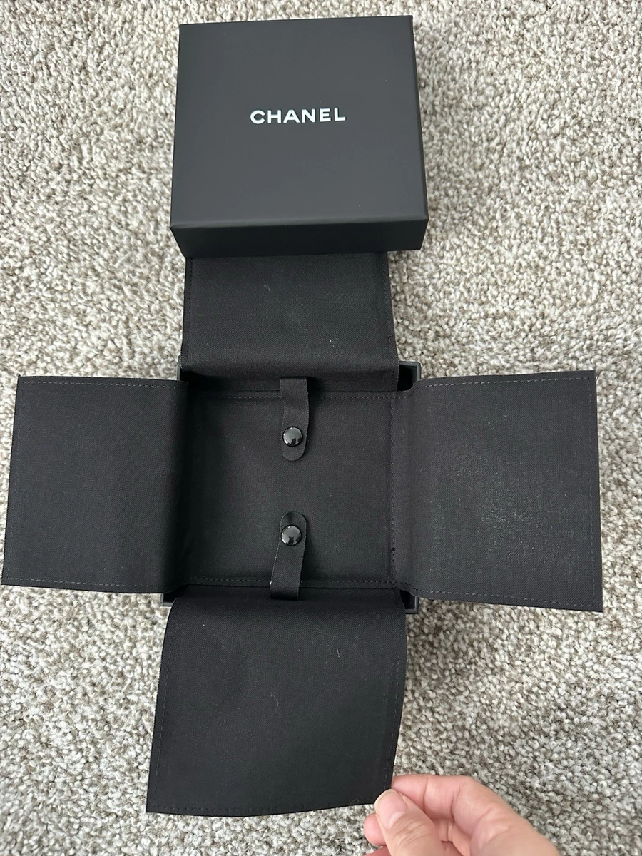 Preços baixos em Caixas de Presente CHANEL | eBay