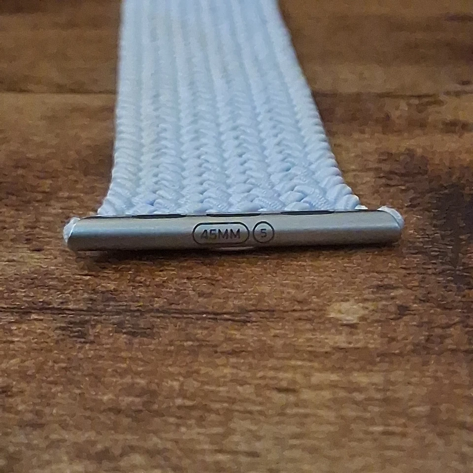 Genuine Apple Watch Braided Solo Loop 45mm Size 5 series 3 4 5 6 7 8 SE - Image 2 of 2