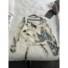 Top Fresh Soul talla 16 con corbata. El estado es usado - excelente. Enviado...