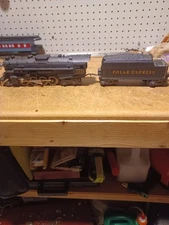 Lionel Cast Steam Engine #1225 and Whistling Tender O Gauge