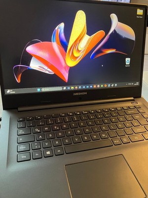 Medion Akoya E6245 (MD61568)   16GB RAM, 256GB SSD+1TB HDD, Win 11, TOP Zustand!