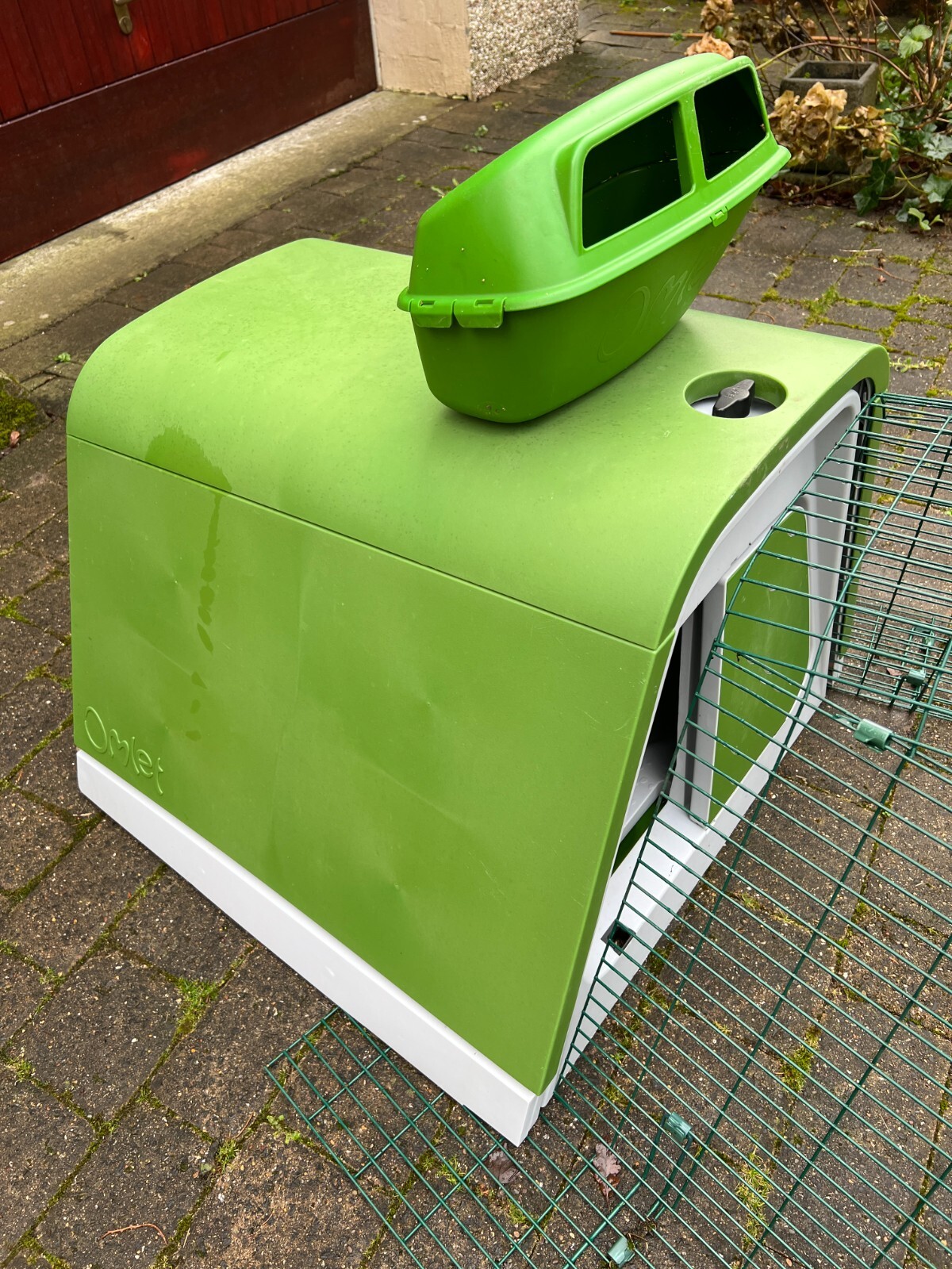 Omlet Eglu Chicken coop with 2 meter run and fencing eBay
