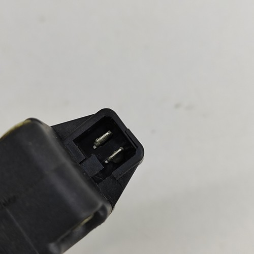 Cerradura tapa depósito ASTON MARTIN DB7 Coupé 37-82375 1995 26476485 - Imagen 6 de 6