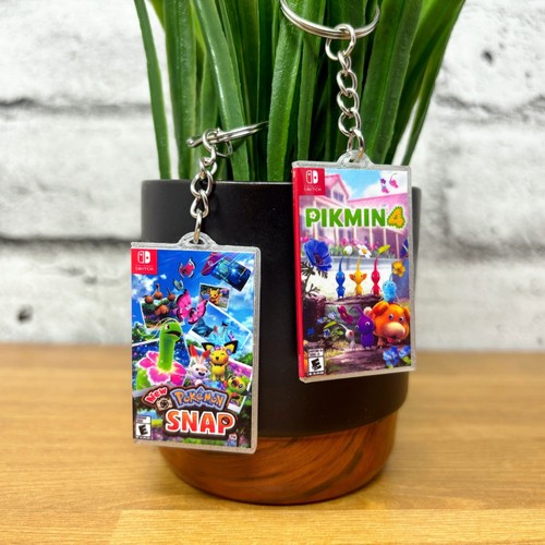 Mini Switch Game Case Keychains, Miniature Nintendo Switch, 3D Mario Gamer Gift - Picture 10 of 10