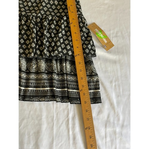 Falda Corta Selena Gomez Dream Out Loud Boho con Volantes Blanco y Negro Nueva Talla M - Imagen 8 de 8