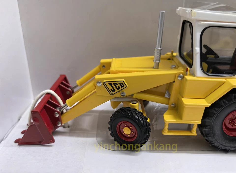 BRITAINS,Backhoe loader JCB 3C Mark III  , 1/32,42905 - Image 3 of 4