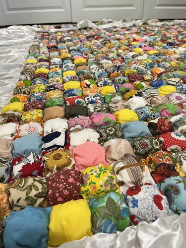 Vintage 70’s Puff Biscuit Patchwork Crazy Quilt Bubble Full/Double with Shams - Bild 4 von 12
