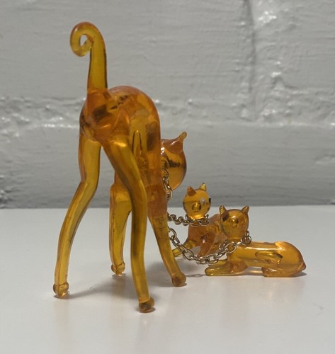 Rare HTF Vintage Orange Amber Lucite Plastic Cats Arched Cat Family Hong Kong - Picture 3 of 7