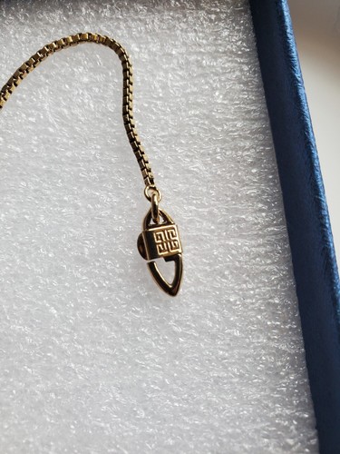 Collana vintage di design GIVENCHY 18", tono oro con logo e strass - Foto 6 di 7
