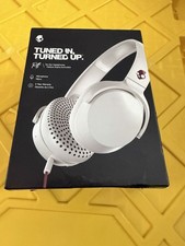 NEW Skullcandy Riff Wired Ear Headphones with Mic new