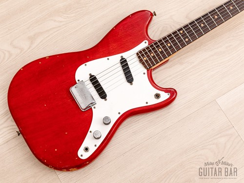 1963 Fender Duo Sonic Vintage Short Scale Guitar w/ Mahogany Body, 100% Original - Afbeelding 1 van 24