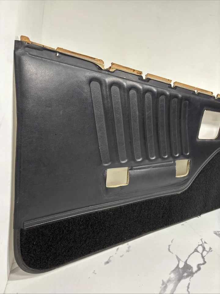 Chevrolet Camaro 1982-1992 conductor LH IZQUIERDO panel de puerta de listones negro OEM Foto 2 de 4