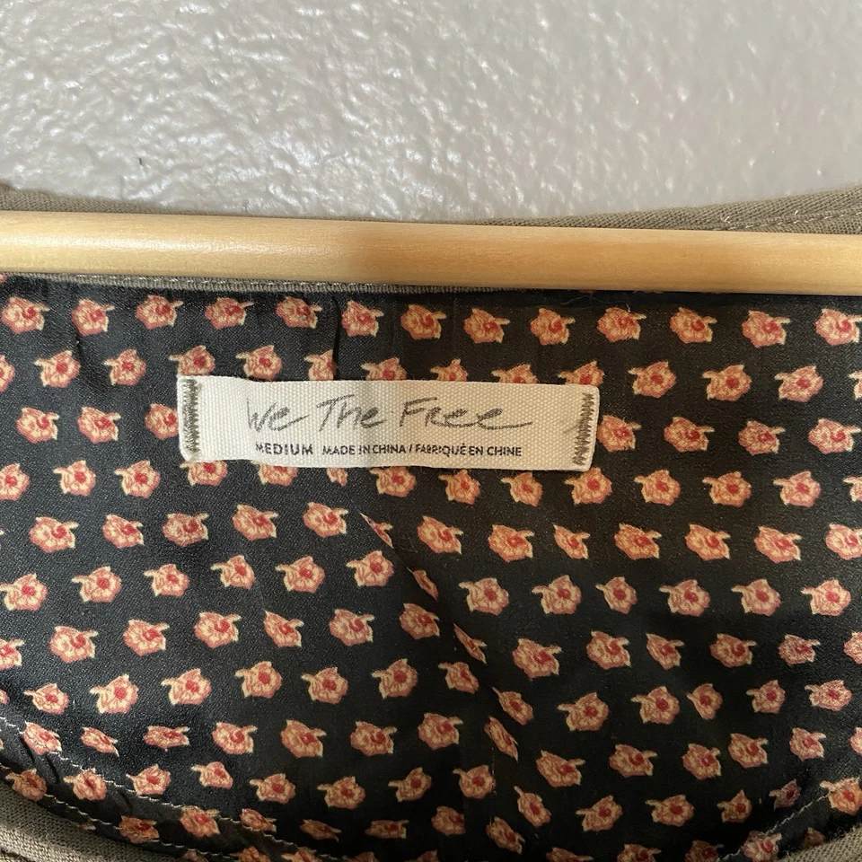 Women's We The Free Jade Top Green Long Puff Sleeve Pocket Size Medium - Image 3 of 4