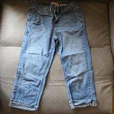 Misses Size 8 Signature by Levi Strauss Blue Capris