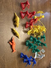 VTG Cowboys  Indians Figures Plastic Western Toys Miniature 24 Pc