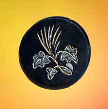 PRECIOUS victorian black glass  ARISTOCRAT button leaves /plant life FREE SHIP