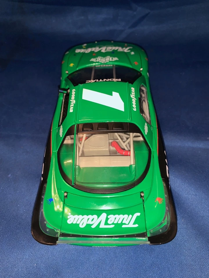 NASCAR DIECAST ESCALA 1:24 #3 DALE WONHARDT VERDADERO VALOR IROC FIREBIRD LE 2001 Foto 3 de 4