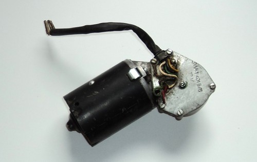 Mercedes W123 orig. SWF SWM 401976 motor limpiaparabrisas motor limpiaparabrisas - Imagen 2 de 2