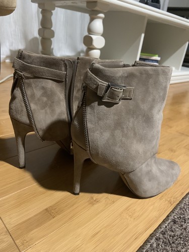 Jessica Simpson Preowned Light Brown (Beige) Ankle Boots 8.5M #s78 - Picture 5 of 10