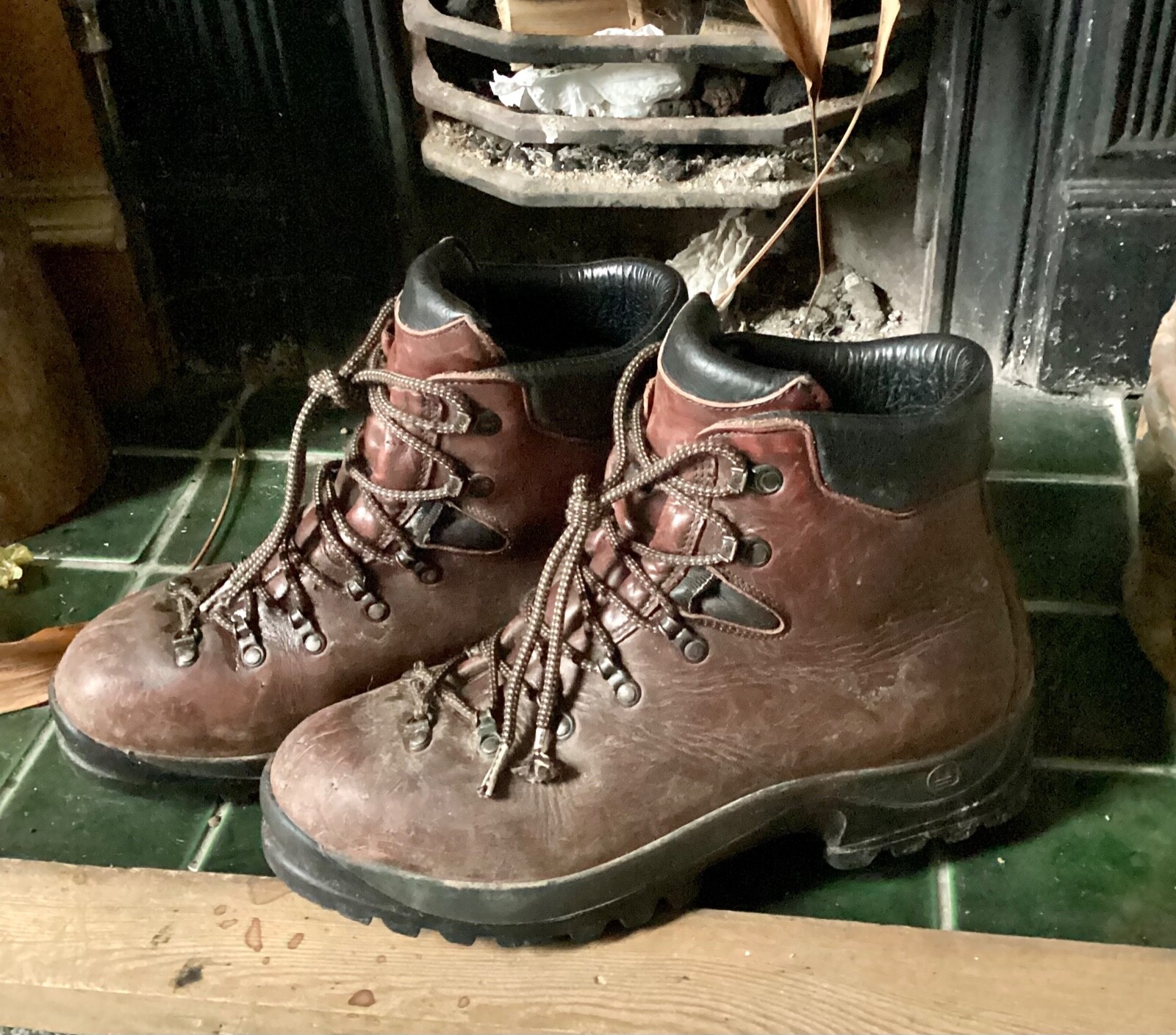 Used Mens Scarpa Four Season Leather Walking Boots 45/11 eBay