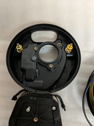 2022 HARLEY-DAVIDSON SOFTAIL AIR CLEANER 29000128 29400306 - Picture 6 of 8