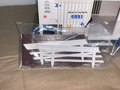 LGB 4036 CIRCUS 2 AXLE ANIMAL CAGE CAR WITH UNOPENED ACCESSORIES