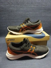 Size 9 - ASICS Versablast Black Marigold Orange 1011A962‐002 W/ Box. Worn Once