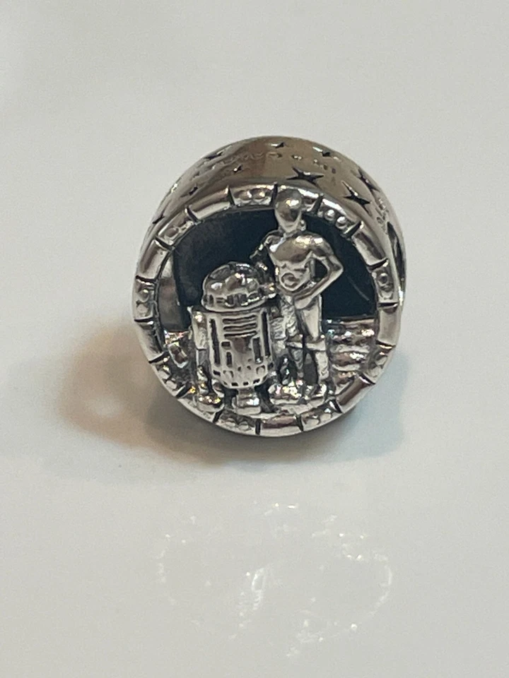NEW Authentic PANDORA Star Wars C-3PO & R2-D2 Openwork Charm 799245C01 RETIRED