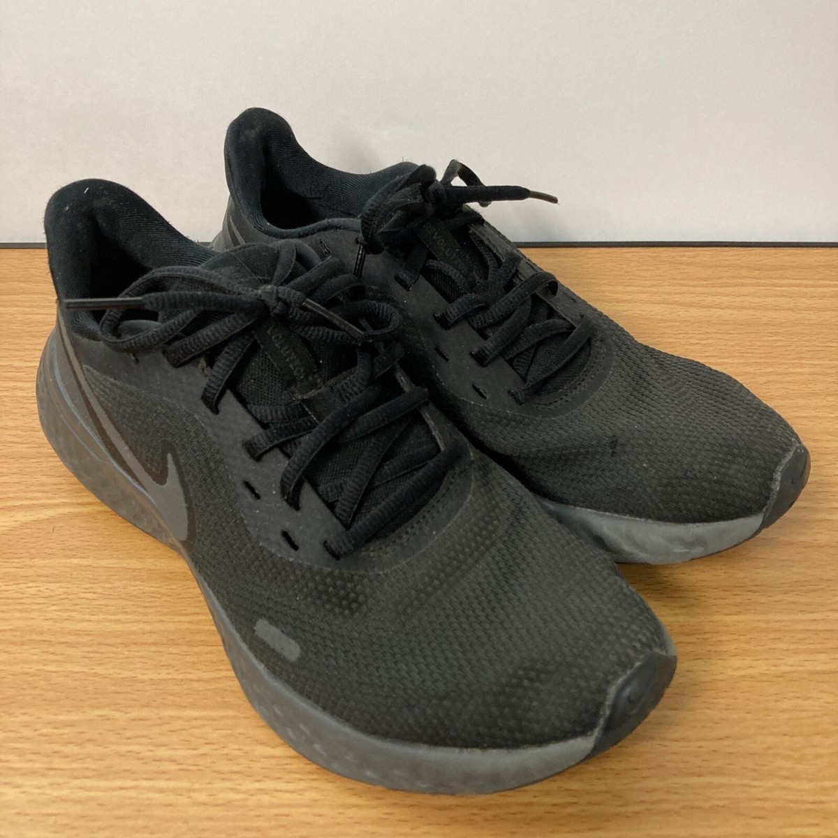 nike revolution 5 men's running shoes black