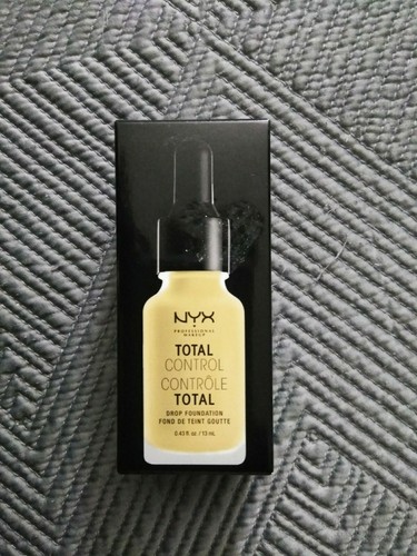 NYX professional makeup Total control Drop foundation - Picture 1 of 5