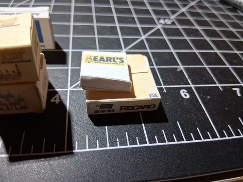 Lot # 22 8Boxes Of Auto Products Ready To Use In Car Dioramas In 1:24-25 Scales - Picture 8 of 10